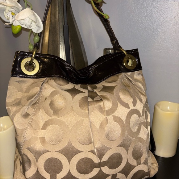 Coach Tan and Brown with Gold Hardware, Two Way, Shoulder Bag - Picture 3 of 10